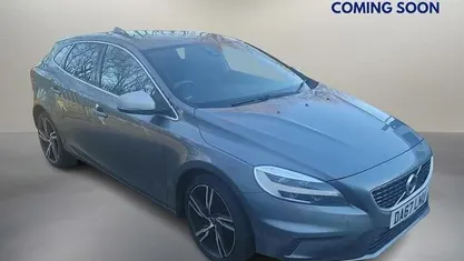 Used 2019 Volvo V40 R-Design Pro Hatchback | £11,850 (Fair price)