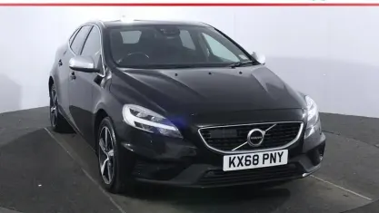 Begagnad Volvo V40 R-Design 120 HK (88 kW) 2018 Halvkombi