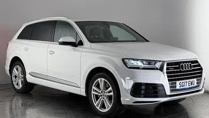 Used 2017 Audi Q7 S-Line SUV | £22,800 (Fair price)