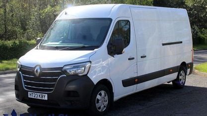 Usado Renault Master Business 135 HP (99 kW) 2023 Branco Monovolume