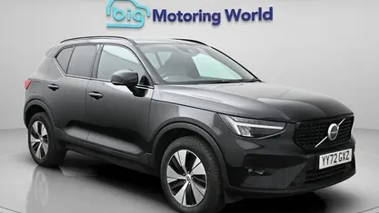 Begagnad Volvo XC40 Plus 211 HK (155 kW) 2022 Svart SUV