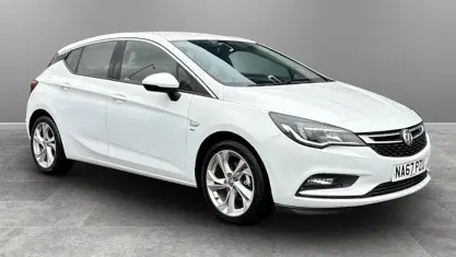 Used Vauxhall Astra SRi 105 HP (77 kW) 2019 Hatchback