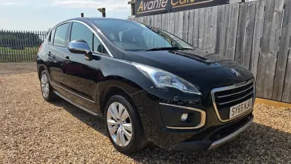 Used Peugeot 3008 Active 120 HP (88 kW) 2015 Black Estate