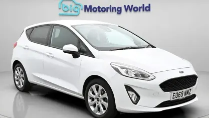 Begagnad Ford Fiesta Trend 86 HK (63 kW) 2019 Vit Halvkombi