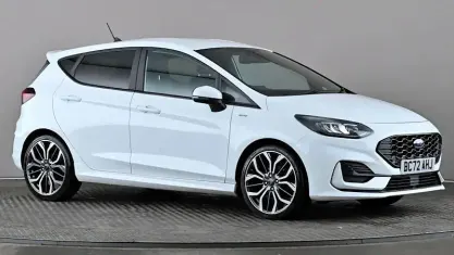 Usado Ford Fiesta ST-Line X 101 CV (74 kW) 2023 Blanco Utilitario