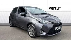 Grey Used 2020 Toyota Yaris Hybrid Hatchback | £14,136 (Fair price)