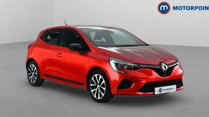 Used Renault Clio Evolution 90 HP (66 kW) 2022 Red Hatchback
