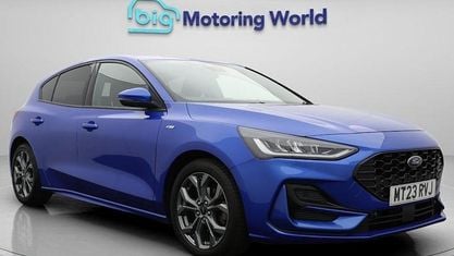 Używany Ford Focus ST-Line 125 KM (91 kW) 2023 Niebieski Hatchback