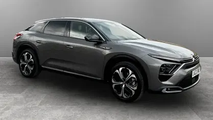 Usado Citroën C5 X Shine 224 HP (164 kW) 2023 Carrinha