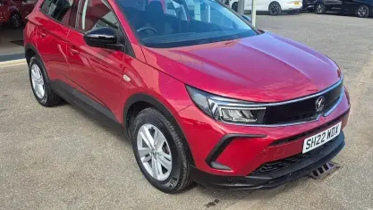 Used Vauxhall Grandland X Design Edition 131 HP (96 kW) 2024 SUV
