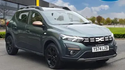 Begagnad Dacia Sandero Extreme 91 HK (66 kW) 2024 Grön Halvkombi