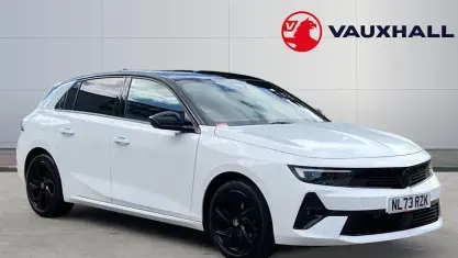 Used Vauxhall Astra 131 HP (96 kW) 2023 White Hatchback