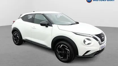Begagnad Nissan Juke N-Connecta 114 HK (83 kW) 2022 Vit SUV