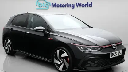 Second-hand VW Golf VIII GTI 245 CP (180 kW) 2024 Hatchback