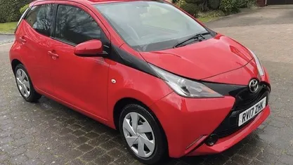 Used Toyota Aygo X-play 69 HP (50 kW) 2018 Hatchback