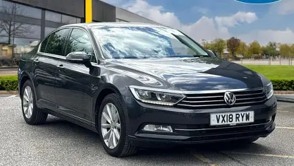 Begagnad VW Passat Business 120 HK (88 kW) 2018 Grå Sedan
