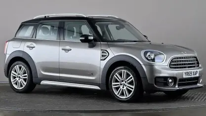 Used Mini Cooper Countryman Exclusive 136 HP (100 kW) 2019 Silver SUV
