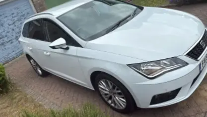 Used Seat Leon Sport 131 HP (96 kW) 2019 White Estate