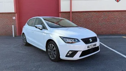 Used Seat Ibiza SE Technology 80 HP (58 kW) 2022 White Hatchback