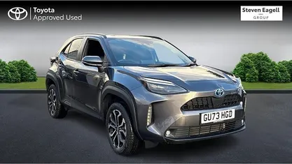 Used 2025 Toyota Yaris Hybrid Design Estate | £23,054 (Fair price)