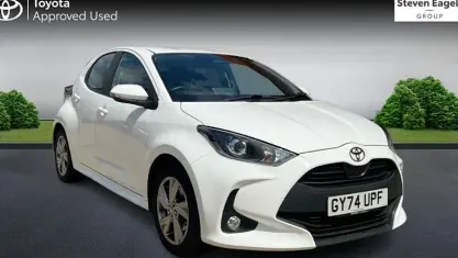 Used Toyota Yaris 116 HP (85 kW) 2025 White Hatchback