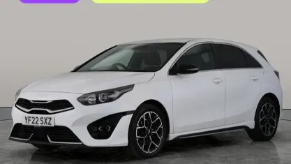 Käytetty Kia Ceed GT-Line 160 HP (117 kW) 2022 Valkoinen Viistoperä