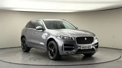 Używany Jaguar F-Pace R-Sport 180 KM (132 kW) 2019 Szary SUV