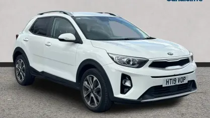 Used Kia Stonic 120 HP (88 kW) 2019 White SUV