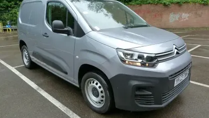 Used Citroën Berlingo 102 HP (75 kW) 2023 Grey MPV