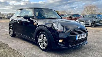 Used Mini One D Hatch 95 HP (69 kW) 2016 Black Hatchback