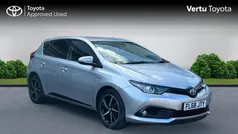 Silver Used 2018 Toyota Auris Hybrid Design Hatchback | £14,361 (Fair price)