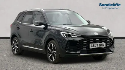 Used MG ZS Trophy 196 HP (144 kW) 2024 Metallic  black pearl SUV