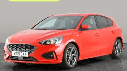 Usado Ford Focus ST-Line 120 HP (88 kW) 2021 Vermelho Citadino