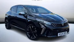 Diamond black Used 2024 Renault Clio V Techno Hatchback | £18,199 (Fair price)