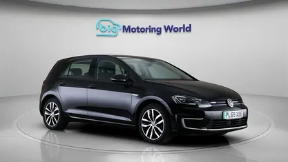 Used 2019 VW e-Golf Hatchback | £9,300 (Fair price)