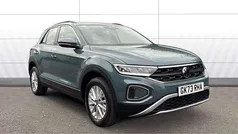 Used 2023 VW T-Roc Life SUV | £22,589 (Fair price)