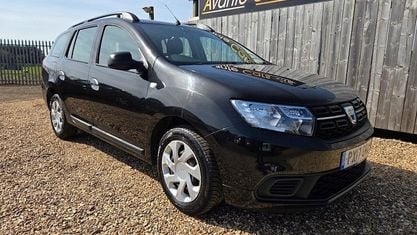 Usado Dacia Logan MCV Ambiance 90 HP (66 kW) 2017 Preto Carrinha