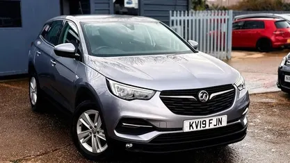 Used Vauxhall Grandland X 131 HP (96 kW) 2019 SUV