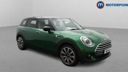 Begagnad Mini Cooper Clubman Exclusive 136 HK (100 kW) 2021 Grön Kombi