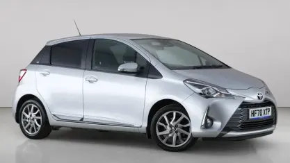 Used Toyota Yaris 111 HP (81 kW) 2019 Silver Hatchback