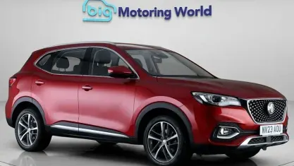 Used MG HS Excite 162 HP (119 kW) 2023 Red SUV