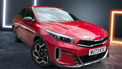 Käytetty Kia XCeed GT-Line 160 HP (117 kW) 2023 Punainen Katumaasturi