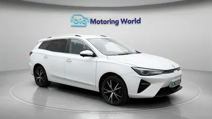White Used 2022 MG MG5 EV Trophy Estate | £14,300 (Fair price)