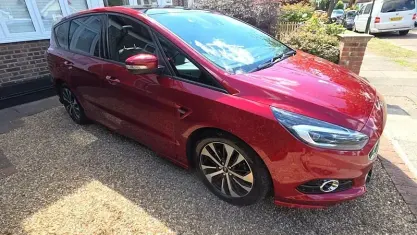 Used Ford S-MAX ST-Line 190 HP (139 kW) 2019 Red MPV