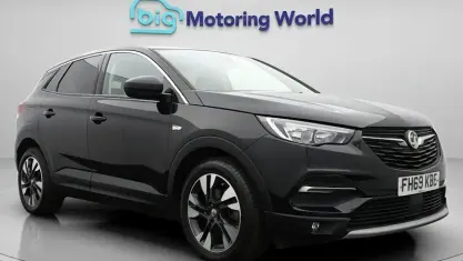 Used Vauxhall Grandland X SRi 131 HP (96 kW) 2019 Black SUV