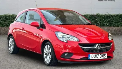 Used Vauxhall Corsa 75 HP (55 kW) 2017 Red Hatchback