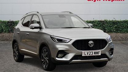 Używany MG ZS Exclusive 111 KM (81 kW) 2023 Srebrny SUV