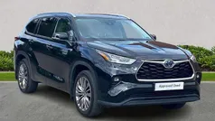 Black Used 2021 Toyota Highlander SUV | £34,112 (Fair price)