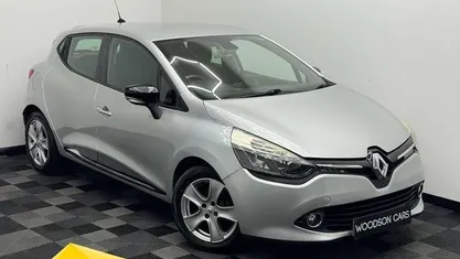 Used Renault Clio IV Dynamique 73 HP (53 kW) 2015 Hatchback