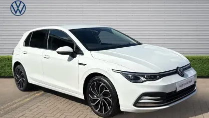 Used VW Golf VIII Edition 131 HP (96 kW) 2023 White Hatchback